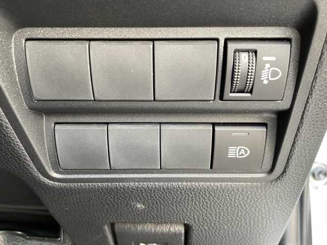 トヨタ ヤリス ハイブリッド G 山形県 2023(令5)年 0.5万km スーパーホワイトⅡ ワンオーナー/純正ナビ/Bluetooth接続/バックカメラ/ハロゲンヘッドライト/オートライト/プリクラッシュセーフティ/クリアランスソナー/オートハイビーム