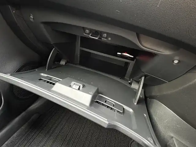 日産 ノート X 福島県 2012(平24)年 3万km ラディアントレッド ワンオーナー/純正メモリナビ/　【CD/ワンセグTV/AUX】/バックカメラ/ETC/ハロゲンライト/ヘッドライトレベライザー/スマートキー/プッシュスタート/アイドリングストップ/ドアバイザー/フロアマット/リアプライバシーガラス/スペアキー×1