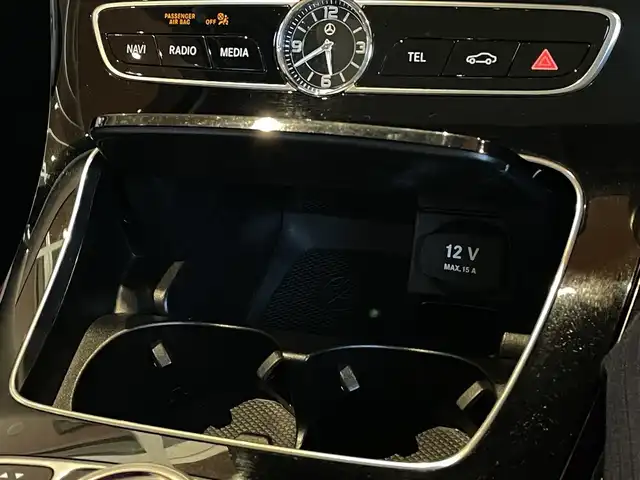 メルセデス・ベンツ Ｅ２２０ｄ 4マチック オールテレイン 宮城県 2019(令1)年 5.6万km ダイヤモンドホワイト 4WD/エクスクルーシブパッケージ/純正12.3型ナビ/　(AppleCarPlay/AndroidAuto対応)/フルセグTV/パワーバックドア/サラウンドビューシステム/ETC2.0/ドライブレコーダー/パークトロニック/レーダーセーフティパッケージ/メルセデスミーコネクト/IC付ターボ/マルチビームLEDヘッドランプ/アダプティブハイビームアシストプラス/本革巻きステアリング/革シート/全席シートヒーター/前席メモリー付パワーシート/純正19インチアルミホイール/キーレスゴー