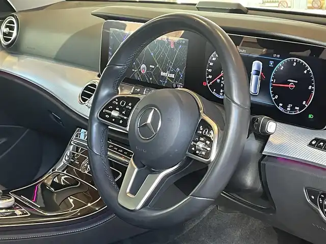 メルセデス・ベンツ Ｅ２２０ｄ 4マチック オールテレイン 宮城県 2019(令1)年 5.6万km ダイヤモンドホワイト 4WD/エクスクルーシブパッケージ/純正12.3型ナビ/　(AppleCarPlay/AndroidAuto対応)/フルセグTV/パワーバックドア/サラウンドビューシステム/ETC2.0/ドライブレコーダー/パークトロニック/レーダーセーフティパッケージ/メルセデスミーコネクト/IC付ターボ/マルチビームLEDヘッドランプ/アダプティブハイビームアシストプラス/本革巻きステアリング/革シート/全席シートヒーター/前席メモリー付パワーシート/純正19インチアルミホイール/キーレスゴー