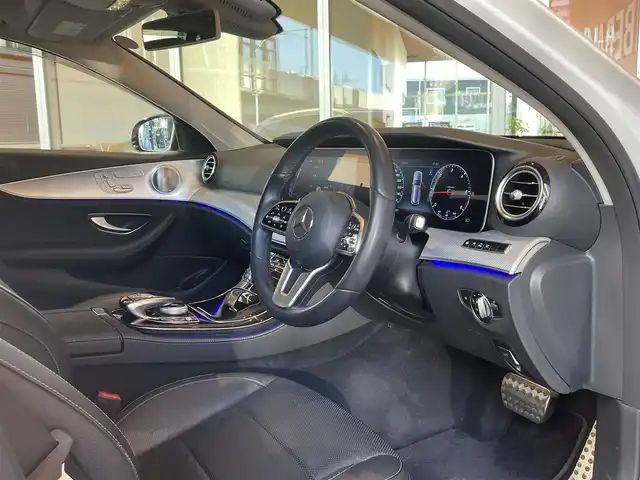 メルセデス・ベンツ Ｅ２２０ｄ 4マチック オールテレイン 宮城県 2019(令1)年 5.6万km ダイヤモンドホワイト 4WD/エクスクルーシブパッケージ/純正12.3型ナビ/　(AppleCarPlay/AndroidAuto対応)/フルセグTV/パワーバックドア/サラウンドビューシステム/ETC2.0/ドライブレコーダー/パークトロニック/レーダーセーフティパッケージ/メルセデスミーコネクト/IC付ターボ/マルチビームLEDヘッドランプ/アダプティブハイビームアシストプラス/本革巻きステアリング/革シート/全席シートヒーター/前席メモリー付パワーシート/純正19インチアルミホイール/キーレスゴー