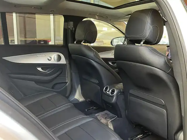 メルセデス・ベンツ Ｅ２２０ｄ 4マチック オールテレイン 宮城県 2019(令1)年 5.6万km ダイヤモンドホワイト 4WD/エクスクルーシブパッケージ/純正12.3型ナビ/　(AppleCarPlay/AndroidAuto対応)/フルセグTV/パワーバックドア/サラウンドビューシステム/ETC2.0/ドライブレコーダー/パークトロニック/レーダーセーフティパッケージ/メルセデスミーコネクト/IC付ターボ/マルチビームLEDヘッドランプ/アダプティブハイビームアシストプラス/本革巻きステアリング/革シート/全席シートヒーター/前席メモリー付パワーシート/純正19インチアルミホイール/キーレスゴー