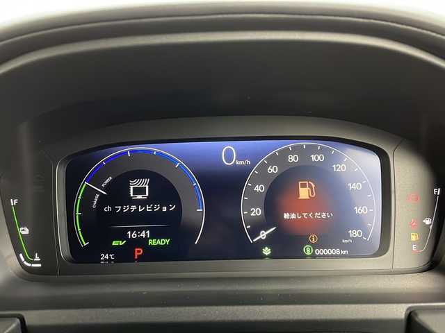 ホンダ ステップワゴン スパーダ eHEV 千葉県 2025(令7)年 0.1万km未満 プラチナホワイトパール 登録済み未使用車/ホンダセンシング/・衝突軽減ブレーキ/・ブラインドスポットインフォメーション/・先行車発進お知らせ機能/・標識認識アシスト/・路外逸脱抑制機能/・車線維持支援システム/両側パワースライドドア/パワーバックドア/11.4インチナビHonda CONNECTナビ/・型式：LXM-247VFLi/・CD/DVD/Bluetooth/USB/フルセグTV/バックカメラ/LEDオートヘッドライト/ハーフレザーシート/シートヒーター/革巻きステアリング/純正16インチアルミホイール/パドルシフト/ステアリングスイッチ/オートエアコン/プッシュスタート/スマートキー/スペアキー1本/禁煙車