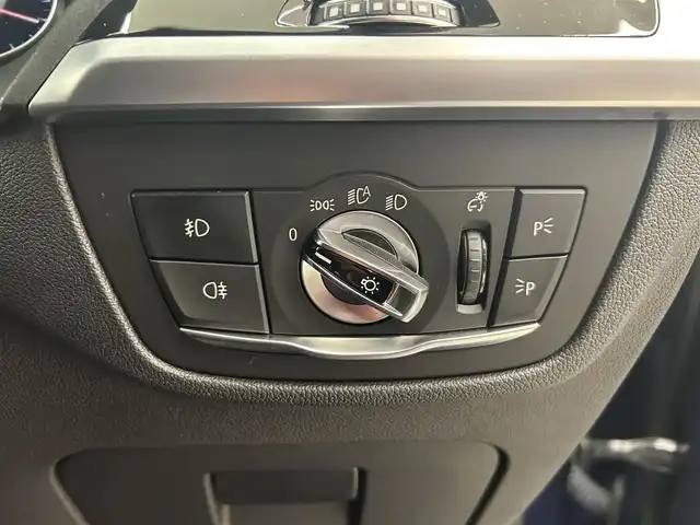 ＢＭＷ Ｘ３ xDrive20d Mスポーツ 岡山県 2018(平30)年 3.9万km ファイトニックブルー 純正ｉＤｒｉｖｅ/３６０°カメラ/ＨＵＤ/ワイヤレス充電トレイ　/ドラレコ（下）/ＡＣＣ/ヒルディセントコントロール/衝突警告/歩行者警告/車線逸脱警告/車線変更警告/側面衝突警告/Ｂｌｕｅｔｏｏｔｈ/フルセグTV/アダプティブLED/オートライト/オートハイビーム/オートワイパー/ブラックキドニーグリル/PTG