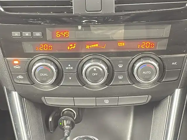 マツダ ＣＸ－５ XD 千葉県 2012(平24)年 6.7万km クリスタルホワイトパールマイカ 禁煙車/衝突軽減ブレーキ/社外ナビ（AVIC-VH09）/フルセグTV/Bluetooth接続/バックカメラ/クルーズコントロール/横滑り防止機能/ETC/パドルシフト/ステアリングスイッチ/オートライト/純正19インチアルミホイール/純正フロアマット/スマートキー/プッシュスタート/スペアキー