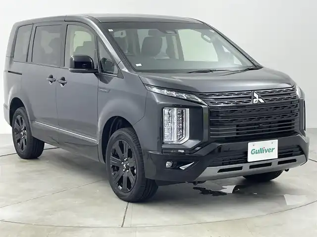 三菱 デリカＤ：５ シャモニー 愛知県 2025(令7)年 0.1千km グレーⅡ 登録済み未使用車/CHAMONIX (8人)/4WD/全方位カメラ装着車両/バックカメラ/レーダークルーズコントロール/両側パワースライドドア/パワーバックドア/ステアリングヒーター/パワーシート/革巻きステアリング/ステアリングリモコン/パドルシフト/電動パーキングシステム/シートヒーター/BSM