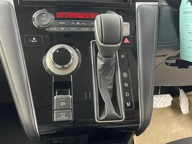 三菱 デリカＤ：５ シャモニー 愛知県 2025(令7)年 0.1千km グレーⅡ 登録済み未使用車/CHAMONIX (8人)/4WD/全方位カメラ装着車両/バックカメラ/レーダークルーズコントロール/両側パワースライドドア/パワーバックドア/ステアリングヒーター/パワーシート/革巻きステアリング/ステアリングリモコン/パドルシフト/電動パーキングシステム/シートヒーター/BSM