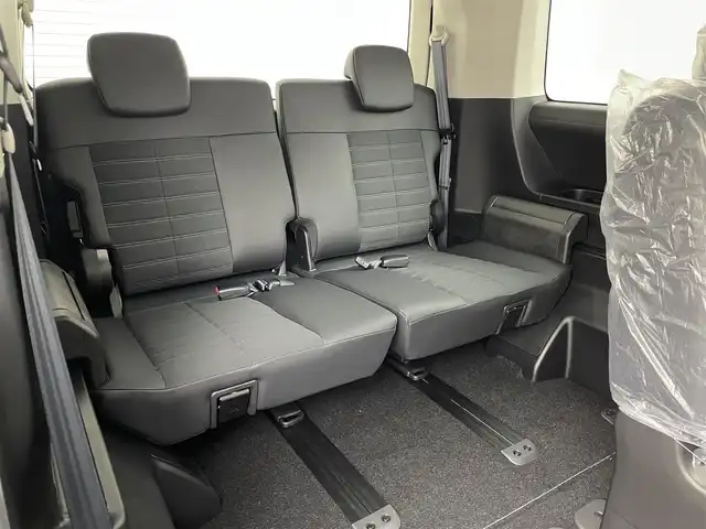 三菱 デリカＤ：５ シャモニー 愛知県 2025(令7)年 0.1千km グレーⅡ 登録済み未使用車/CHAMONIX (8人)/4WD/全方位カメラ装着車両/バックカメラ/レーダークルーズコントロール/両側パワースライドドア/パワーバックドア/ステアリングヒーター/パワーシート/革巻きステアリング/ステアリングリモコン/パドルシフト/電動パーキングシステム/シートヒーター/BSM