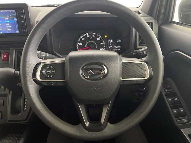 ダイハツ タフト X ターボ 愛知県 2022(令4)年 1.9万km レイクブルーメタリック 純正ナビ/・Bluetooth/・CD/DVD/・フルセグテレビ/バックカメラ/ガラスルーフ/衝突軽減ブレーキ/レーンキープアシスト/オートマチックハイビーム/前後コーナーセンサー/純正フロアマット/スマートキー/ＥＴＣ/スペアキー
