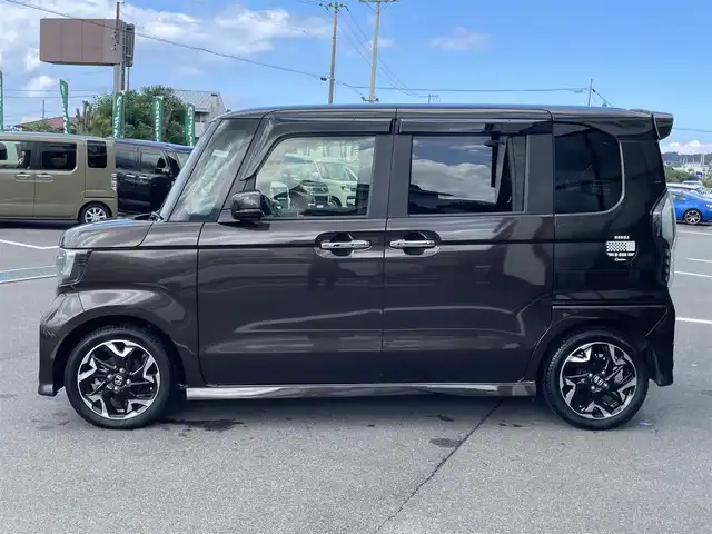 ホンダ Ｎ ＢＯＸ カスタム G L ターボ ホンダセンシング 愛媛県 2020(令2)年 3.9万km プレミアムグラマラスブロンズP 純正ナビ(Bluetooth/CD/DVD)/フルセグTV/両側パワースライドドア/バックカメラ/ビルトインETC/アダプティブクルーズコントロール/ソナーセンサー/ホンダセンシング/オートハイビーム/ターボ/LEDヘッドランプ/本革巻きステアリング/パドルシフト/合皮/トリコットコンビシート/前席シートヒーター/純正15インチアルミホイール/スマートキーシステム/禁煙車/チップアップ/ISOFIX/ドアバイザー/ステアリングリモコン
