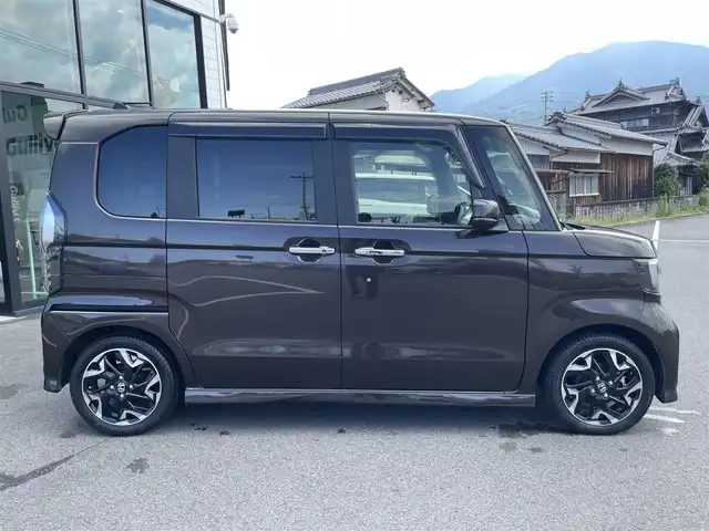 ホンダ Ｎ ＢＯＸ カスタム G L ターボ ホンダセンシング 愛媛県 2020(令2)年 3.9万km プレミアムグラマラスブロンズP 純正ナビ(Bluetooth/CD/DVD)/フルセグTV/両側パワースライドドア/バックカメラ/ビルトインETC/アダプティブクルーズコントロール/ソナーセンサー/ホンダセンシング/オートハイビーム/ターボ/LEDヘッドランプ/本革巻きステアリング/パドルシフト/合皮/トリコットコンビシート/前席シートヒーター/純正15インチアルミホイール/スマートキーシステム/禁煙車/チップアップ/ISOFIX/ドアバイザー/ステアリングリモコン