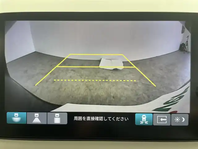 ホンダ ヴェゼル ハイブリッド e:HEV Z PLaYパッケージ 大分県 2025(令7)年 0.1千km クリスタルブラックパール 登録済未使用車/Honda SENSING/・衝突軽減ブレーキ（CMBS）/・誤発進抑制機能/・後方誤発進抑制機能/・近距離衝突軽減ブレーキ/・歩行者事故低減ステアリング/・路外逸脱抑制機能/・渋滞追従機能付アダプティブクルーズコントロール（ACC）/・車線維持支援システム（LKAS）/・トラフィックジャムアシスト（渋滞運転支援機能）/・先行車発進お知らせ機能/・標識認識機能/・オートハイビーム/・パーキングセンサーシステム/・アダプティブドライビングビーム/・ブラインドスポットインフォメーション/Honda CONNECTディスプレー/(フルセグTV、BT対応、USB、AM/FM/・AppleCarPlay、AndroidAuto)/ステアリングスイッチ/バックカメラ/ETC2.0車載器/ワイヤレス充電/ステアリングヒーター/パワーバックドア/横滑り防止装置/電動格納ミラー/ハーフレザーシート/・前席シートヒーター/オートブレーキホールド/オートライト/LEDヘッドライト/LEDフォグ/純正18インチアルミホイール/保証書、取説、スペアキー有り
