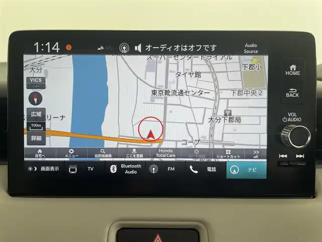 ホンダ ヴェゼル ハイブリッド e:HEV Z PLaYパッケージ 大分県 2025(令7)年 0.1千km クリスタルブラックパール 登録済未使用車/Honda SENSING/・衝突軽減ブレーキ（CMBS）/・誤発進抑制機能/・後方誤発進抑制機能/・近距離衝突軽減ブレーキ/・歩行者事故低減ステアリング/・路外逸脱抑制機能/・渋滞追従機能付アダプティブクルーズコントロール（ACC）/・車線維持支援システム（LKAS）/・トラフィックジャムアシスト（渋滞運転支援機能）/・先行車発進お知らせ機能/・標識認識機能/・オートハイビーム/・パーキングセンサーシステム/・アダプティブドライビングビーム/・ブラインドスポットインフォメーション/Honda CONNECTディスプレー/(フルセグTV、BT対応、USB、AM/FM/・AppleCarPlay、AndroidAuto)/ステアリングスイッチ/バックカメラ/ETC2.0車載器/ワイヤレス充電/ステアリングヒーター/パワーバックドア/横滑り防止装置/電動格納ミラー/ハーフレザーシート/・前席シートヒーター/オートブレーキホールド/オートライト/LEDヘッドライト/LEDフォグ/純正18インチアルミホイール/保証書、取説、スペアキー有り