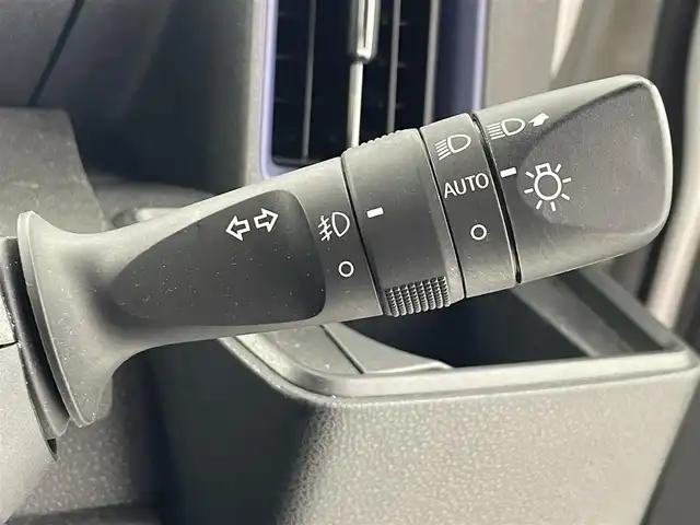 ダイハツ タント カスタム RS 大阪府 2021(令3)年 1.5万km シャイニングホワイトパール スマートアシスト/・車線逸脱警報機能/・衝突警報機能/・衝突回避支援ブレーキ機能/・誤発進抑制機能/・ブラインドスポットモニター/・ふらつき警報機能/・路外逸脱警報機能/純正ナビ（Bluetooth/AM/FM/CD/DVD）/フルセグTV/バックカメラ/両側パワースライドドア/レーダークルーズコントロール/LEDヘッドライト/フォグランプ/ハーフレザーシート/シートヒーター/純正15インチアルミホイール/運転席ロングスライド/スマートキー/ETC