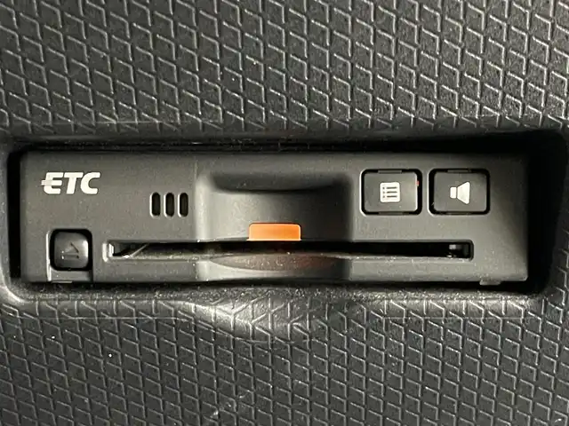 ダイハツ タント カスタム RS 大阪府 2021(令3)年 1.5万km シャイニングホワイトパール スマートアシスト/・車線逸脱警報機能/・衝突警報機能/・衝突回避支援ブレーキ機能/・誤発進抑制機能/・ブラインドスポットモニター/・ふらつき警報機能/・路外逸脱警報機能/純正ナビ（Bluetooth/AM/FM/CD/DVD）/フルセグTV/バックカメラ/両側パワースライドドア/レーダークルーズコントロール/LEDヘッドライト/フォグランプ/ハーフレザーシート/シートヒーター/純正15インチアルミホイール/運転席ロングスライド/スマートキー/ETC
