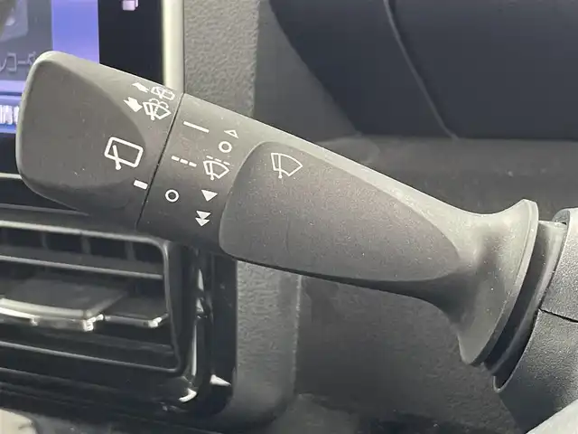 ダイハツ タント カスタム RS 大阪府 2021(令3)年 1.5万km シャイニングホワイトパール スマートアシスト/・車線逸脱警報機能/・衝突警報機能/・衝突回避支援ブレーキ機能/・誤発進抑制機能/・ブラインドスポットモニター/・ふらつき警報機能/・路外逸脱警報機能/純正ナビ（Bluetooth/AM/FM/CD/DVD）/フルセグTV/バックカメラ/両側パワースライドドア/レーダークルーズコントロール/LEDヘッドライト/フォグランプ/ハーフレザーシート/シートヒーター/純正15インチアルミホイール/運転席ロングスライド/スマートキー/ETC
