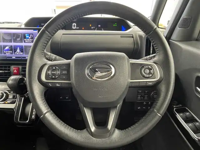 ダイハツ タント カスタム RS 大阪府 2021(令3)年 1.5万km シャイニングホワイトパール スマートアシスト/・車線逸脱警報機能/・衝突警報機能/・衝突回避支援ブレーキ機能/・誤発進抑制機能/・ブラインドスポットモニター/・ふらつき警報機能/・路外逸脱警報機能/純正ナビ（Bluetooth/AM/FM/CD/DVD）/フルセグTV/バックカメラ/両側パワースライドドア/レーダークルーズコントロール/LEDヘッドライト/フォグランプ/ハーフレザーシート/シートヒーター/純正15インチアルミホイール/運転席ロングスライド/スマートキー/ETC