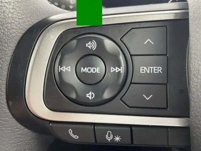 ダイハツ タント カスタム RS 大阪府 2021(令3)年 1.5万km シャイニングホワイトパール スマートアシスト/・車線逸脱警報機能/・衝突警報機能/・衝突回避支援ブレーキ機能/・誤発進抑制機能/・ブラインドスポットモニター/・ふらつき警報機能/・路外逸脱警報機能/純正ナビ（Bluetooth/AM/FM/CD/DVD）/フルセグTV/バックカメラ/両側パワースライドドア/レーダークルーズコントロール/LEDヘッドライト/フォグランプ/ハーフレザーシート/シートヒーター/純正15インチアルミホイール/運転席ロングスライド/スマートキー/ETC