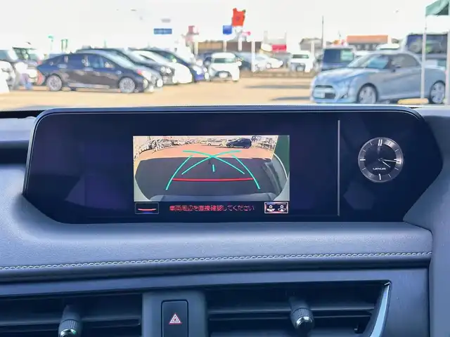 レクサス ＵＸ 250h Fスポーツ 宮城県 2020(令2)年 4.7万km ホワイトノーヴァガラスフレーク 3眼LEDヘッドランプ/・角型3眼LEDヘッドランプ/・アダプティブハイビームシステム/・ヘッドランプクリーナー/ブラインドスポットモニター/パーキングサポートブレーキ（後方接近車両）/＝＝＝/エイムゲインエアロ（F/S/R）/セーフティシステムプラス/・プリクラッシュセーフティ/・レーントレーシングアシスト/・レーダークルーズコントロール/・先行車発進告知機能/・ロードサインアシスト/パーキングサポートブレーキ（静止物）/純正ナビ/・CD/DVD/・Bluetooth/・フルセグTV/バックカメラ/ビルトインETC2.0/ドライブレコーダー/ハンズフリーパワーバックドア/L_tex（合皮）シート/シートヒーター/ステアリングヒーター/パワーシート（運転席メモリー機能付）/革巻きステアリング/ステアリングスイッチ/パドルシフト/電動パーキングブレーキ/ブレーキホールド/スマートキー＆プッシュスタート/電動格納ミラー/純正18インチAW/純正フロアマット/トノカバー/W/サイド/カーテン/ニーエアバッグ