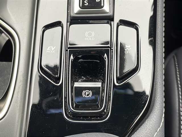 レクサス ＮＸ 350h Fスポーツ 千葉県 2023(令5)年 1.6万km ホワイトノーヴァガラスフレーク 14インチメーカーOPナビ(フルセグTV/Bluetooth/Miracast)/レクサスセーフティテクノロジー/レーダークルーズコントロール/レーンキープアシスト/衝突軽減ブレーキ/クリアランスソナー/先行車発進警報/ロードサインアシスト/ブラインドスポットモニター/ヘッドアップディスプレイ/パノラミックビューモニター/オートハイビーム/サンルーフ/本革シート/全席シートヒーター/前席エアシート/メモリーシート/ステアリングヒーター/パワーバックドア/デジタルインナーミラー/ビルトインETC２．０/パドルシフト/フォグランプ/純正フロアマット