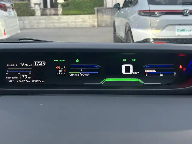 ホンダ フリード＋ ハイブリット クロスター ホンダセンシング 大阪府 2020(令2)年 5.1万km プラチナホワイトパール 純正9型ナビ(BT/CD/DVD/USB/フルセグ)/バックカメラ/衝突被害軽減システム/レーンキープアシスト/コーナーセンサー/クルーズコントロール/オートライト/オートマチックハイビーム/純正アルミホイール/純正フロアマット/前後ドライブレコーダー/ビルトインETC/両側パワースライドドア/ルーフレール/アイドリングストップ/スペアキー×1/LEDヘッドライト