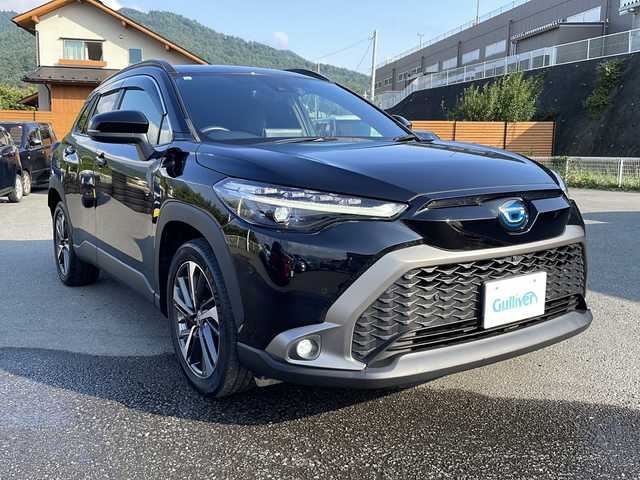 トヨタ カローラ クロス ハイブリッド Z 山梨県 2021(令3)年 4.2万km アティチュードブラックマイカ ４WD /純正ディスプレイオーディオ　/全方位カメラ　/純正ビルトインＥＴＣ　/フルセグＴＶ　/Ｂｌｕｅｔｏｏｔｈ／ＵＳＢ　/電動リアゲート　/運転席パワーシート　/運転席／助手席シートヒーター　/ルーフレール　/オートライト