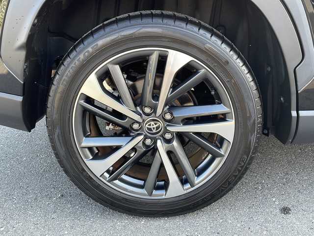 トヨタ カローラ クロス ハイブリッド Z 山梨県 2021(令3)年 4.2万km アティチュードブラックマイカ ４WD /純正ディスプレイオーディオ　/全方位カメラ　/純正ビルトインＥＴＣ　/フルセグＴＶ　/Ｂｌｕｅｔｏｏｔｈ／ＵＳＢ　/電動リアゲート　/運転席パワーシート　/運転席／助手席シートヒーター　/ルーフレール　/オートライト