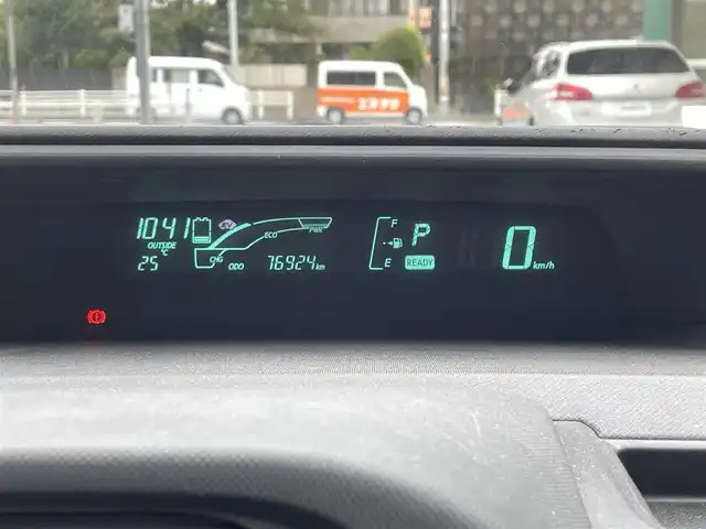 トヨタ アクア L 愛知県 2013(平25)年 7.7万km シルバーM ワンオーナー/純正SDナビ(FM/AM/CD/BT/ワンセグ)/バックカメラ/ETC/電動格納ミラー/純正フロアマット/リモコンキー/ABS/取扱説明書・保証書