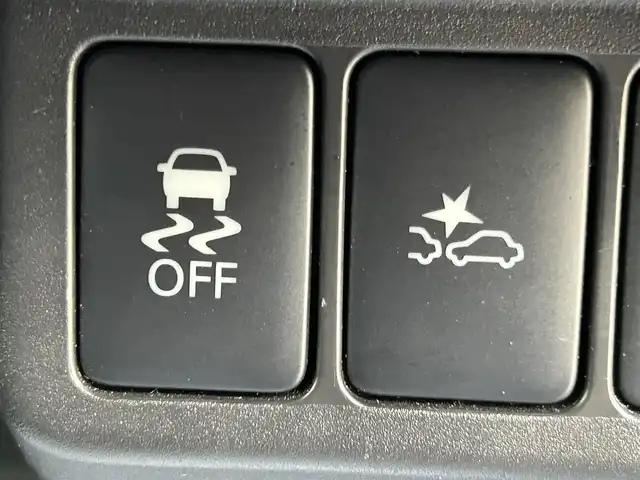 日産 デイズ ハイウェイスターX 香川県 2017(平29)年 2.6万km ブラック 登録時走行距離：25802km/エマージェンシーブレーキ/純正SDナビ/→ＣＤＤ／ＶＤ／ＢＴ/アラウンドビューモニター/バックカメラ/革巻きステアリング/LEDヘッドライト/フォグライト/オートAC/スマートキー/プッシュスタート