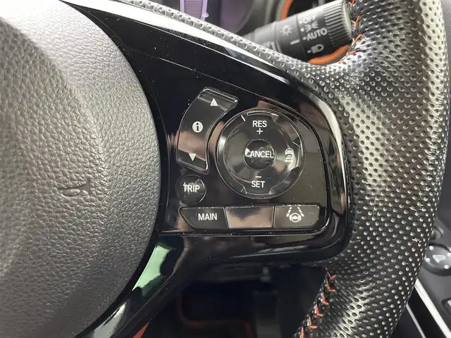 ホンダ Ｎ ＯＮＥ RS 群馬県 2020(令2)年 4.7万km プラチナホワイトパール 6速マニュアル/ラックススウェード×ジャージフロントシート/15インチアルミホイール(マットブラック)/RS専用本革巻ステアリングホイール/＝＝＝＝＝/純正8インチナビ/・AM/FM/CD/DVD/SD/Bluetooth/フルセグTV/・AppleCarPlay/・バックカメラ/＝＝＝＝＝＝/６速ＭＴターボ車　純正８インチナビ　バックカメラ　ドライブレコーダー　ビルトインＥＴＣ　クリアランスソナー　ホンダセンシング　アダプティブクルーズコントロール　純正ＬＥＤライト　スマートキー　禁煙車