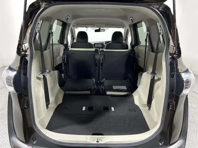 トヨタ シエンタ X 大阪府 2016(平28)年 6.1万km ヴィンテージブラウンパールクリスタルシャイン 純正ナビ　フルセグＴＶ　ＣＤ再生　Ｂｌｕｅｔｏｏｔｈ接続　バックカメラ　片側パワスラ　ビルトインＥＴＣ　ハロゲンライト　アイドリングストップ　盗難防止システム　キーレスエントリー　電動ミラー　禁煙車