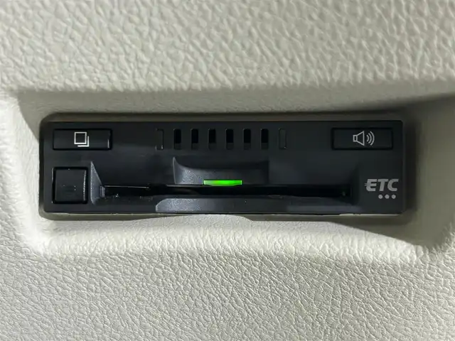 トヨタ シエンタ X 大阪府 2016(平28)年 6.1万km ヴィンテージブラウンパールクリスタルシャイン 純正ナビ　フルセグＴＶ　ＣＤ再生　Ｂｌｕｅｔｏｏｔｈ接続　バックカメラ　片側パワスラ　ビルトインＥＴＣ　ハロゲンライト　アイドリングストップ　盗難防止システム　キーレスエントリー　電動ミラー　禁煙車