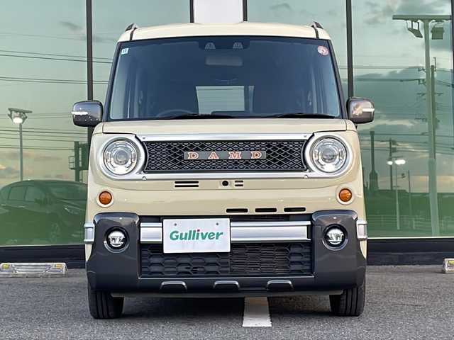 スズキ スペーシア ギア HYBRID XZターボ 福岡県 2022(令4)年 6.8万km シフォンアイボリーM ワンオーナー/DAMDフェイスチェンジキット装着車/ヘッドアップディスプレイ/社外メモリナビ/CN-R330D/フルセグTV/USB接続/BT接続/禁煙車/シートヒーター/ベンチシート/スペアキー1本有/純正ドアバイザー