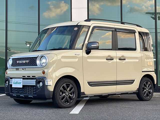 スズキ スペーシア ギア HYBRID XZターボ 福岡県 2022(令4)年 6.8万km シフォンアイボリーM ワンオーナー/DAMDフェイスチェンジキット装着車/ヘッドアップディスプレイ/社外メモリナビ/CN-R330D/フルセグTV/USB接続/BT接続/禁煙車/シートヒーター/ベンチシート/スペアキー1本有/純正ドアバイザー