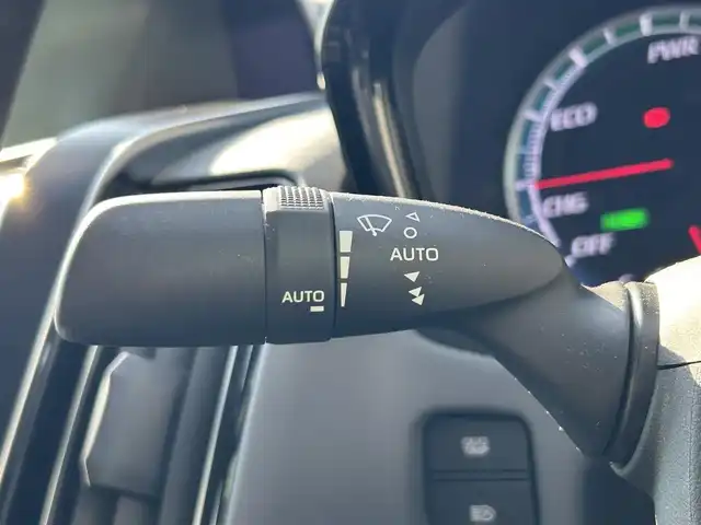 トヨタ クラウン ハイブリッド RS アドバンス 和歌山県 2018(平30)年 7.8万km ホワイトパールクリスタルシャイン 純正コネクトナビ/フルセグTV/(AM/FM/CD/DVD/USB/Bluetooth)/バックカメラ/プリクラッシュセーフティ/レーダークルコン/ブラインドスポットモニター/レーンキープアシスト/クリアランスソナー/ヘッドアップディスプレイ/パーキングサポート/ドラレコ/デジタルインナーミラー/ビルトインETC/エアーベンチレーション/ポジションメモリー/パワーシート/LEDヘッドライト/オートライト/オートマチックハイビーム/純正AW/プッシュスタート/スマートキー/純正マット