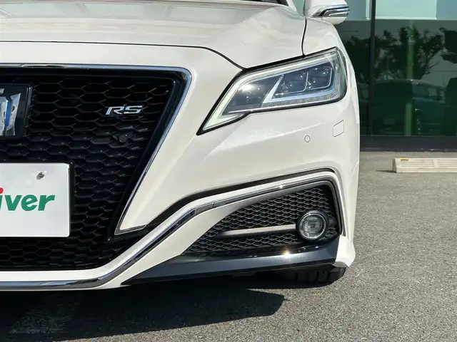 トヨタ クラウン ハイブリッド RS アドバンス 和歌山県 2018(平30)年 7.8万km ホワイトパールクリスタルシャイン 純正コネクトナビ/フルセグTV/(AM/FM/CD/DVD/USB/Bluetooth)/バックカメラ/プリクラッシュセーフティ/レーダークルコン/ブラインドスポットモニター/レーンキープアシスト/クリアランスソナー/ヘッドアップディスプレイ/パーキングサポート/ドラレコ/デジタルインナーミラー/ビルトインETC/エアーベンチレーション/ポジションメモリー/パワーシート/LEDヘッドライト/オートライト/オートマチックハイビーム/純正AW/プッシュスタート/スマートキー/純正マット