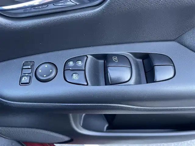 日産 セレナ ハイウェイスター プロパイロットED 静岡県 2016(平28)年 6.3万km マルーンレッド 2トーン 純正ナビ/純正フリップダウンモニター/・フルセグTV/・Bluetooth接続/・DVD再生/プロパイロット/エマージェンシーブレーキ/両側パワースライドドア/プッシュスタート/スマートキー/電動パーキングブレーキ/オートブレーキホールド/バックカメラ/ビルトインＥＴＣ/ＬＥＤオートライト