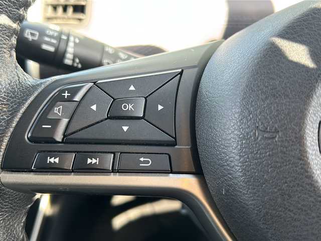 日産 セレナ 岐阜県 2020(令2)年 6.4万km ダイヤモンドブラック 登録時走行距離63984km/フリップダウンモニター/純正１０型ナビ/全方位カメラ/ステアリングヒーター/デジタルインナーミラー/シートヒーター/バックカメラ/プロパイロット/クルーズコントロール/両側パワースライドドア/禁煙車/純正アルミホイール/社外フロアマット/プッシュスタート/スマートキー/スペアキー/LEDヘッドライト/オートライト/フロントフォグランプ/アイドリングストップ