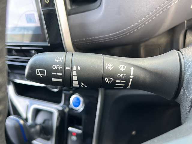 日産 セレナ 岐阜県 2020(令2)年 6.4万km ダイヤモンドブラック 登録時走行距離63984km/フリップダウンモニター/純正１０型ナビ/全方位カメラ/ステアリングヒーター/デジタルインナーミラー/シートヒーター/バックカメラ/プロパイロット/クルーズコントロール/両側パワースライドドア/禁煙車/純正アルミホイール/社外フロアマット/プッシュスタート/スマートキー/スペアキー/LEDヘッドライト/オートライト/フロントフォグランプ/アイドリングストップ