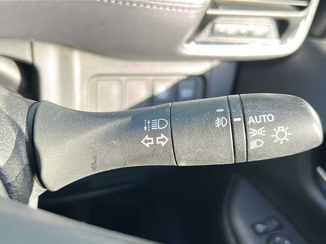 日産 セレナ 岐阜県 2020(令2)年 6.4万km ダイヤモンドブラック 登録時走行距離63984km/フリップダウンモニター/純正１０型ナビ/全方位カメラ/ステアリングヒーター/デジタルインナーミラー/シートヒーター/バックカメラ/プロパイロット/クルーズコントロール/両側パワースライドドア/禁煙車/純正アルミホイール/社外フロアマット/プッシュスタート/スマートキー/スペアキー/LEDヘッドライト/オートライト/フロントフォグランプ/アイドリングストップ