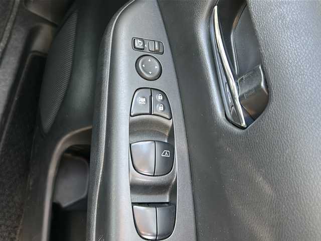 日産 セレナ 岐阜県 2020(令2)年 6.4万km ダイヤモンドブラック 登録時走行距離63984km/フリップダウンモニター/純正１０型ナビ/全方位カメラ/ステアリングヒーター/デジタルインナーミラー/シートヒーター/バックカメラ/プロパイロット/クルーズコントロール/両側パワースライドドア/禁煙車/純正アルミホイール/社外フロアマット/プッシュスタート/スマートキー/スペアキー/LEDヘッドライト/オートライト/フロントフォグランプ/アイドリングストップ