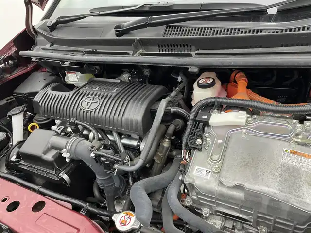 トヨタ シエンタ ハイブリッド ファンベースG 宮城県 2019(平31)年 1.8万km ブラックマイカ/センシュアルレッドマイカ 純正ナビ/全周囲カメラ　/両側電動スライドドア/シートヒーター/クルーズコントロール/クリアランスソナー/トヨタセーフティセンス/ＬＥＤヘッドランプ/フォグランプ/スマートキー/プッシュスタート/ビルトインETC/前後ドライブレコーダー/フルセグTV/Bluetooth/CD/DVD/革巻ステアリング/ルーフブラック/純正15インチアルミ/禁煙車