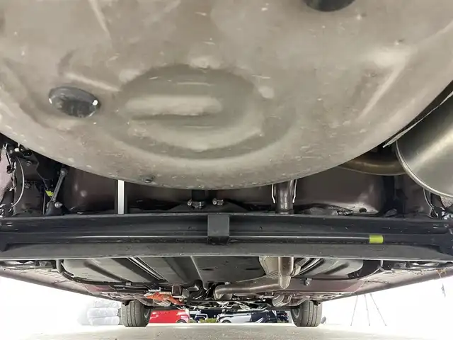 トヨタ シエンタ ハイブリッド ファンベースG 宮城県 2019(平31)年 1.8万km ブラックマイカ/センシュアルレッドマイカ 純正ナビ/全周囲カメラ　/両側電動スライドドア/シートヒーター/クルーズコントロール/クリアランスソナー/トヨタセーフティセンス/ＬＥＤヘッドランプ/フォグランプ/スマートキー/プッシュスタート/ビルトインETC/前後ドライブレコーダー/フルセグTV/Bluetooth/CD/DVD/革巻ステアリング/ルーフブラック/純正15インチアルミ/禁煙車