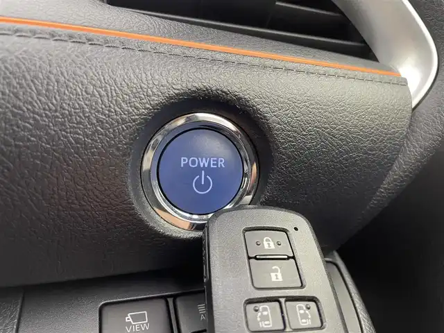 トヨタ シエンタ ハイブリッド ファンベースG 宮城県 2019(平31)年 1.8万km ブラックマイカ/センシュアルレッドマイカ 純正ナビ/全周囲カメラ　/両側電動スライドドア/シートヒーター/クルーズコントロール/クリアランスソナー/トヨタセーフティセンス/ＬＥＤヘッドランプ/フォグランプ/スマートキー/プッシュスタート/ビルトインETC/前後ドライブレコーダー/フルセグTV/Bluetooth/CD/DVD/革巻ステアリング/ルーフブラック/純正15インチアルミ/禁煙車