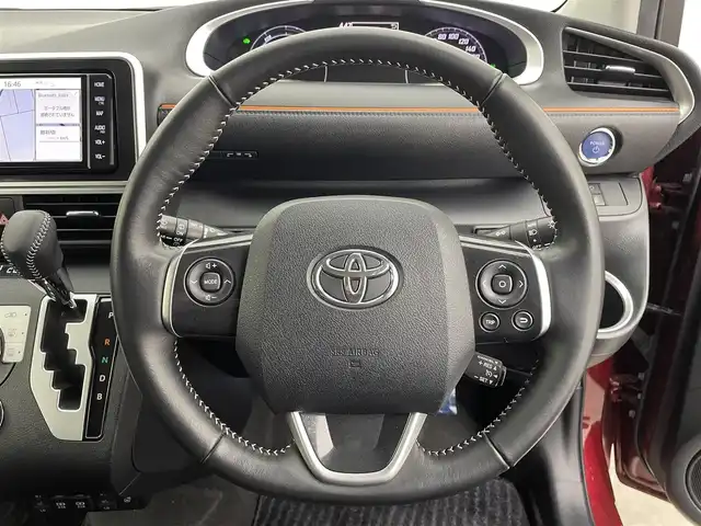 トヨタ シエンタ ハイブリッド ファンベースG 宮城県 2019(平31)年 1.8万km ブラックマイカ/センシュアルレッドマイカ 純正ナビ/全周囲カメラ　/両側電動スライドドア/シートヒーター/クルーズコントロール/クリアランスソナー/トヨタセーフティセンス/ＬＥＤヘッドランプ/フォグランプ/スマートキー/プッシュスタート/ビルトインETC/前後ドライブレコーダー/フルセグTV/Bluetooth/CD/DVD/革巻ステアリング/ルーフブラック/純正15インチアルミ/禁煙車