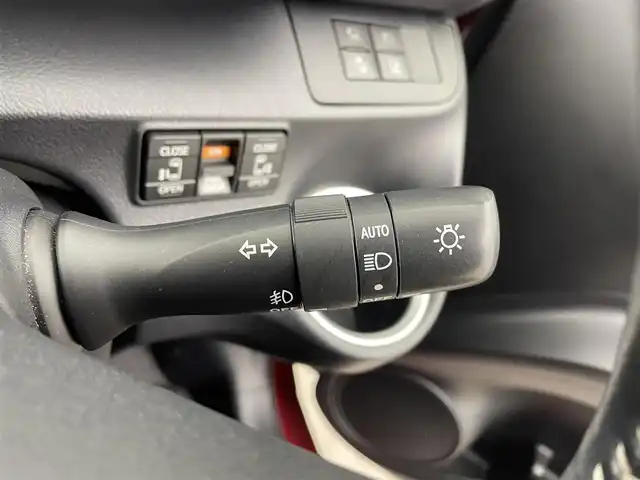 トヨタ シエンタ ハイブリッド ファンベースG 宮城県 2019(平31)年 1.8万km ブラックマイカ/センシュアルレッドマイカ 純正ナビ/全周囲カメラ　/両側電動スライドドア/シートヒーター/クルーズコントロール/クリアランスソナー/トヨタセーフティセンス/ＬＥＤヘッドランプ/フォグランプ/スマートキー/プッシュスタート/ビルトインETC/前後ドライブレコーダー/フルセグTV/Bluetooth/CD/DVD/革巻ステアリング/ルーフブラック/純正15インチアルミ/禁煙車