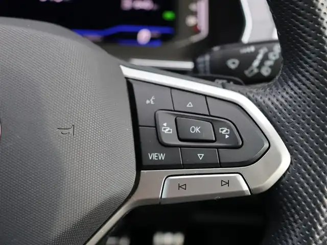 フォルクスワーゲン ＶＷ パサート ヴァリアント TDI Rライン 宮城県 2022(令4)年 1.4万km パール 純正ナビ【ＢＴ／フルセグＴＶ】/バーチャルコックピット　/ヘッドアップディスプレイ　/３６０°カメラ　/レザーシート　/パワーバックドア　/アダプティブクルーズコントロール　/フロントアシスト/レーンキープアシスト/レーンチェンジアシスト/ダイナミックライトアシスト/パーキングアシスト/アンビエントライト/パドルシフト　/マッサージ機能付き前席シートヒーター　/前席パワーシート/オートホールド/前後ドライブレコーダー/19インチRライン専用純正AW/LEDヘッドライト/ドアバイザー/禁煙車