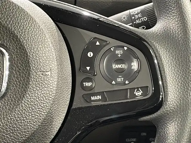 ホンダ Ｎ ＢＯＸ L コーディネートスタイル 愛知県 2022(令4)年 1.4万km プラチナホワイトパール 禁煙車両/純正ナビ/（CD/DVD/Bluetooth/フルセグTV)/バックカメラ/前席シートヒーター/両側パワースライドドア/衝突被害軽減ブレーキ（CMBS)/追従機能付きクルーズコントロール（ACC)/レーンキープアシスト/LEDヘッドライト/オートライト/オートマチックハイビーム/先行車発進告知/リアソナー/アイドリングストップ/電動パーキングブレーキ/オートブレーキホールド/シートバックテーブル/ドアバイザー/ステアリングリモコン/プッシュスタート/純正フロアマット
