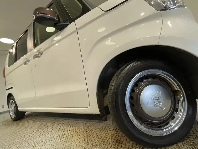 ホンダ Ｎ ＢＯＸ L コーディネートスタイル 愛知県 2022(令4)年 1.4万km プラチナホワイトパール 禁煙車両/純正ナビ/（CD/DVD/Bluetooth/フルセグTV)/バックカメラ/前席シートヒーター/両側パワースライドドア/衝突被害軽減ブレーキ（CMBS)/追従機能付きクルーズコントロール（ACC)/レーンキープアシスト/LEDヘッドライト/オートライト/オートマチックハイビーム/先行車発進告知/リアソナー/アイドリングストップ/電動パーキングブレーキ/オートブレーキホールド/シートバックテーブル/ドアバイザー/ステアリングリモコン/プッシュスタート/純正フロアマット