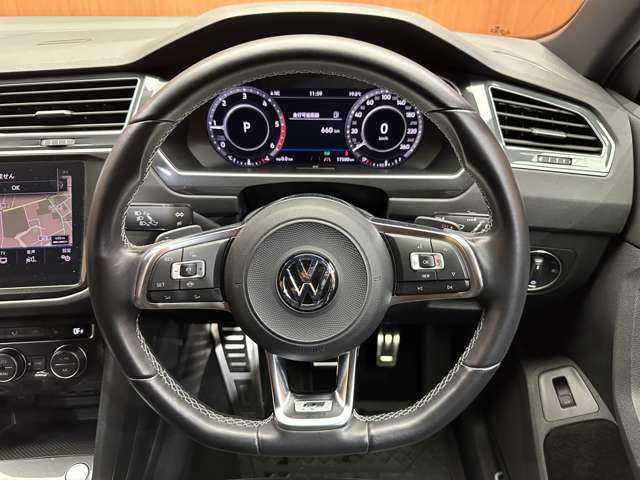 フォルクスワーゲン ティグアン TDI 4モーション Rライン 千葉県 2019(平31)年 1.8万km タングステンシルバーメタリック シートＰＫＧ/ＤＣＣパッケージ　/ＡＣＣ　/ナビ　/ＴＶ　/Ｂｌｕｅｔｏｏｔｈ接続　/ＣａｒＰｌａｙ　/３６０°電動シート　/シートヒーター　/電動リアゲート　/パーキングアシスト　/衝突軽減Ｂ　/ＢＳＭ　/ＬＫＡ